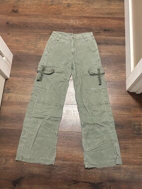 American Eagle Outfitters Olive Green Cargo Pants